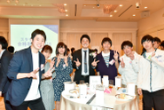 スタディサプリを使って合格した生徒が先生と初対面！