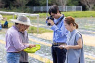 生産者のこだわりや魅力を実際に出向いて取材します