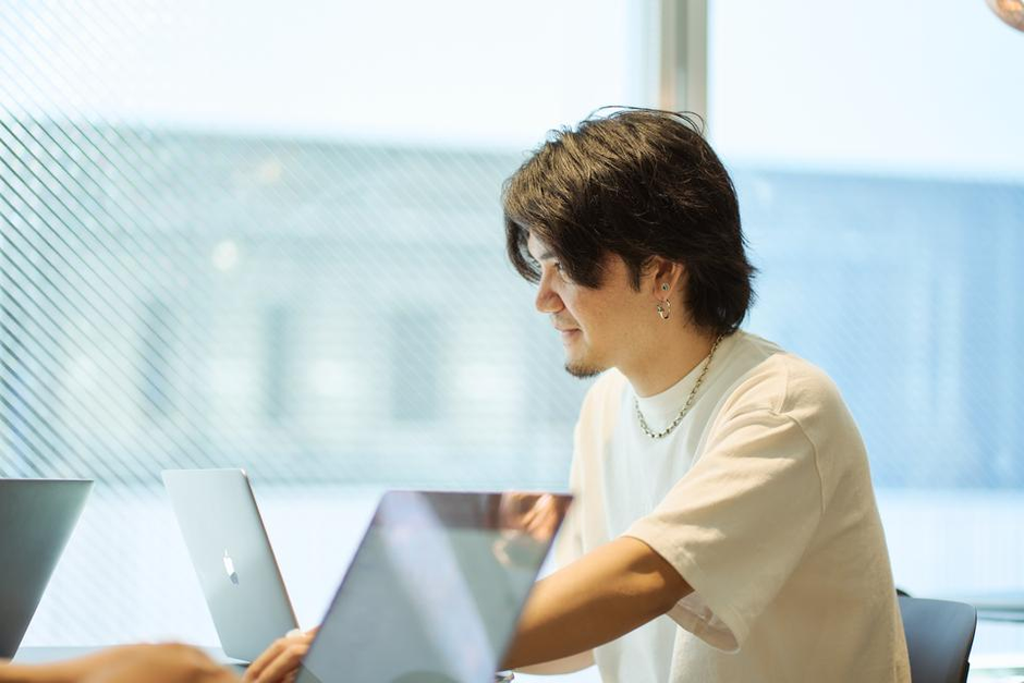 入社3カ月目で月売上3,000万円達成!!】業界未経験の20代女性が