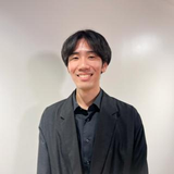 丸 遼也
