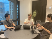 代表との距離も近いです