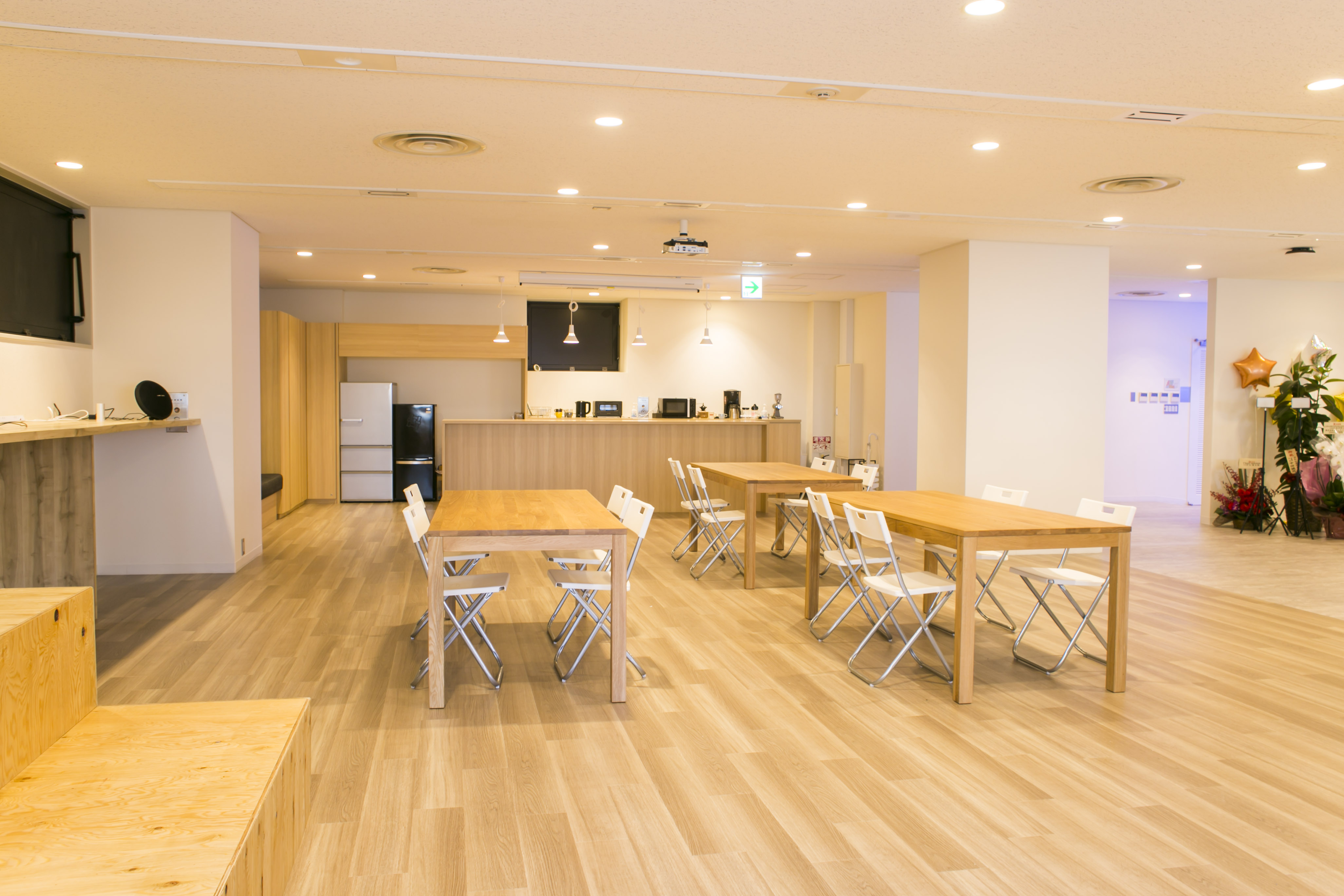 無料で使えるイベントスペース「LIVING by LAPRAS」をオープンしました