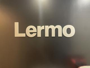 池袋本社の写真