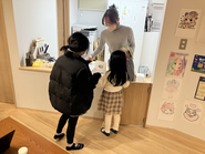 さまざまな問題を抱えているにも関わらず、社会的に孤立している子どもたちがたくさんいます。