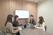 20代後半から30代前半の社員がメイン層です！入社したメンバーのほとんどがセカンドキャリアをCONVICTIOで築いています！！！活気がある雰囲気で楽しく学習も出来ますよ。