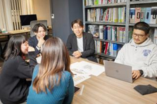 未来の働き方を創造する！オフィス空間デザインの企画営業職を大募集！