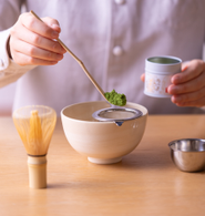 【抹茶のスターターキット】お客様の声から商品化することもあります。お客様にどんなものをご提供すれば、お茶との距離を縮めていただけるのか？そんなことを日々考えています。
