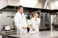 ”食”へのこだわりを軸に、”美味しい”を追求します。
