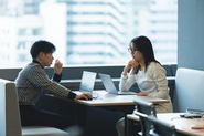 メンター制度や1on1MTGを実施！1対1なので、直属の上司には伝えにくい日頃の不満なども相談できます◎不安や悩みはすぐに解消して、業務やキャリアに集中していただけます✨