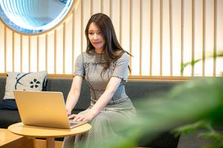 AI×編集ディレクション｜国内最大級のAI活用大学の企画・運営担当