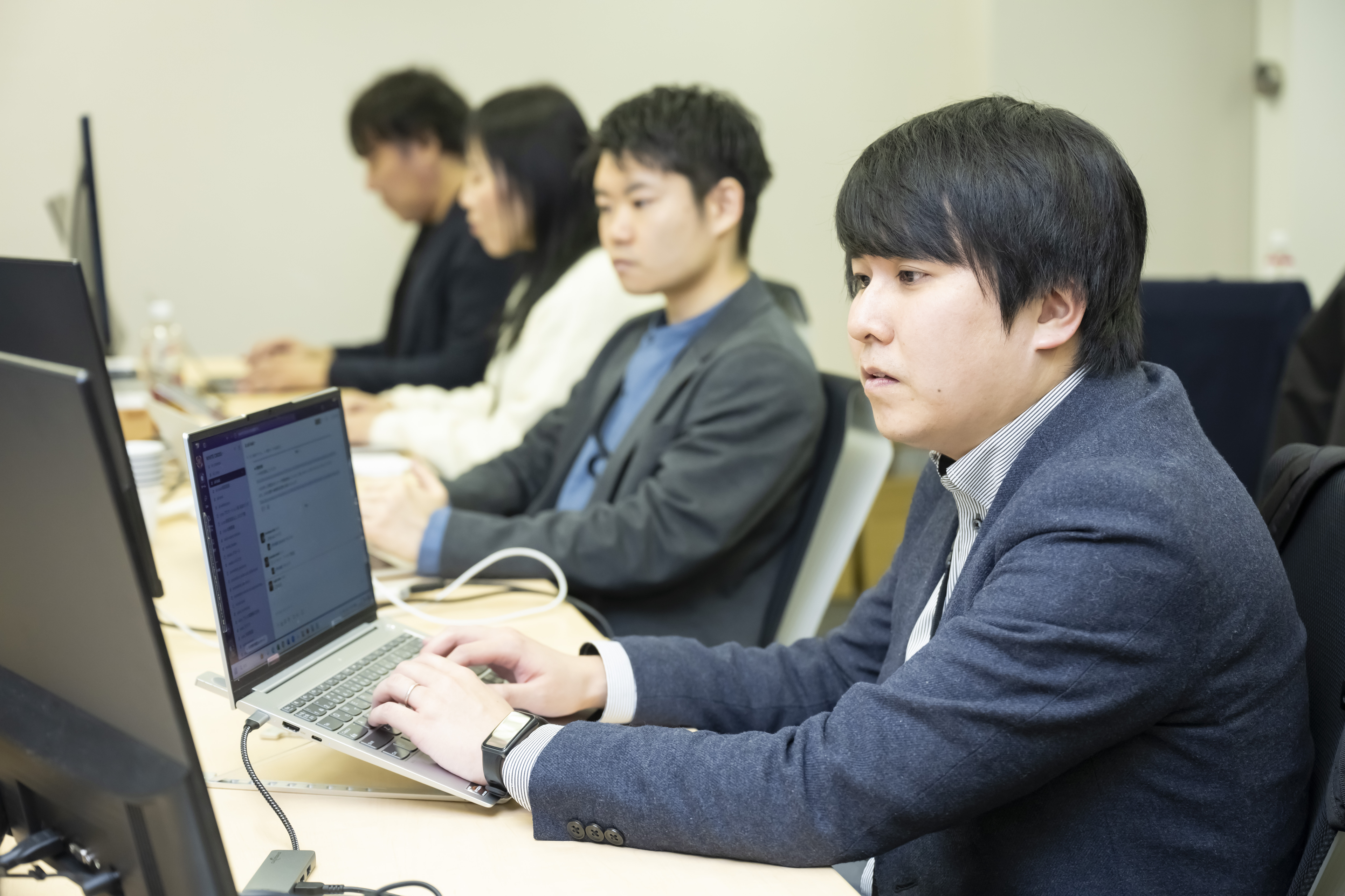 WHY WHITE CROSS？入社者インタビュー 新保豪悟さん（セールス&マーケティング部長）