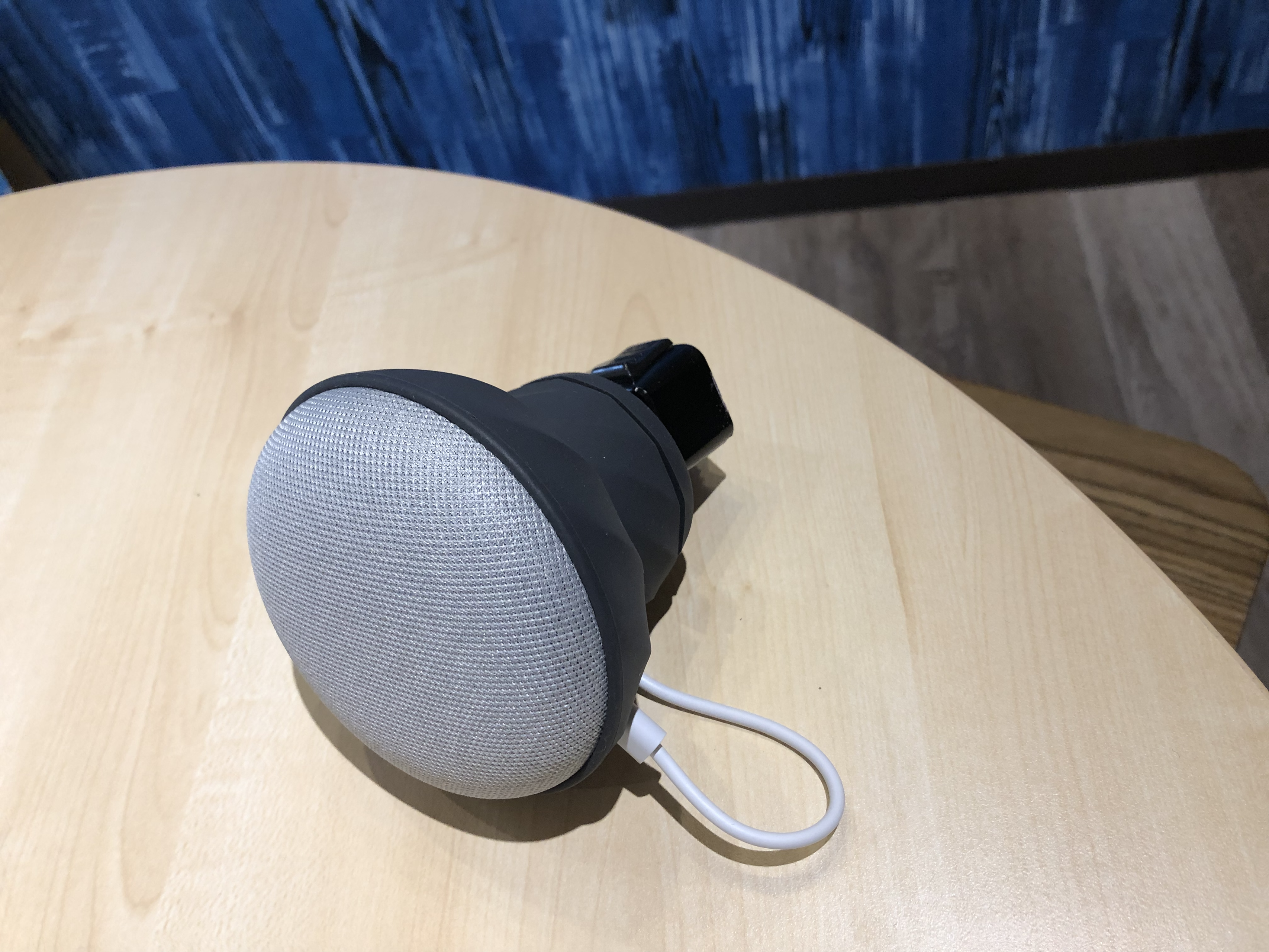 Google Home miniをぶら下げてみた | RingZero株式会社