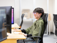 和気あいあいと業務をこなしていますが忙しくなると少しピリつく場合もありますが、そこはみんなで協力していきます。