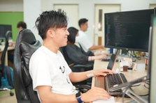 コードを書くのが楽しすぎる…そんなあなた、アンビシャスで働きませんか？