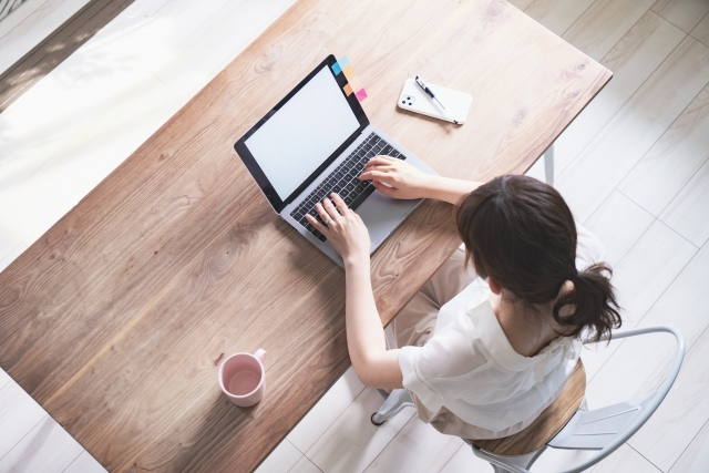 【魅力大放出】～テレワーク～導入？継続？手当？ちょこっと調べてみました