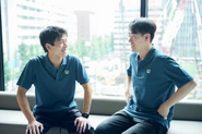 個人の成果や成長を、全員で喜び讃え合っています。