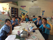 ESL授業風景　一番奥はいつも陽気なフィジー人教師