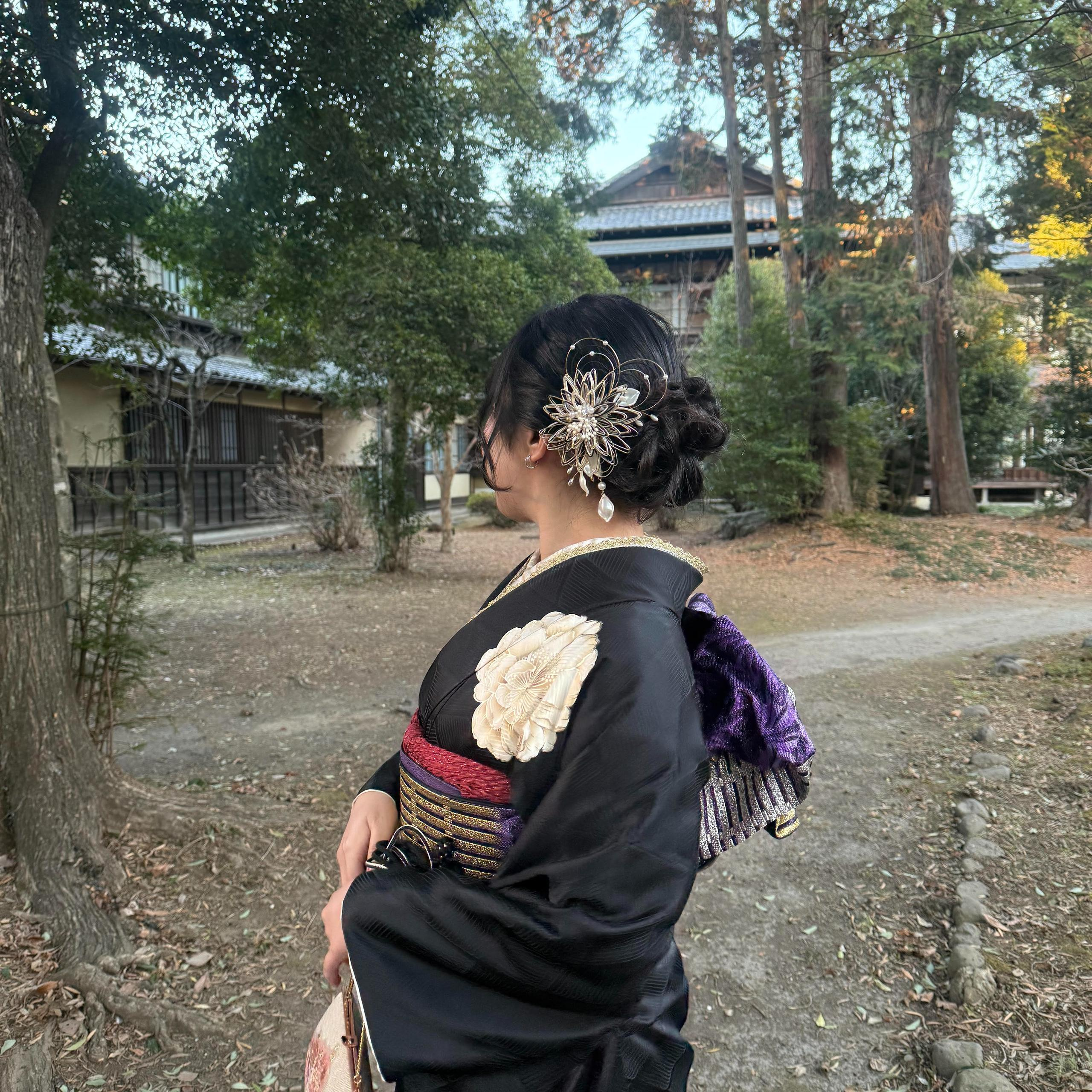 向里 彩花