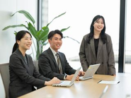 東日本営業は4チーム・約30名。フラットに意見を出し合って進める