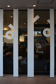 飲食店のデザイン。顧客とのコミュニケーションによって生み出されたデザイン。