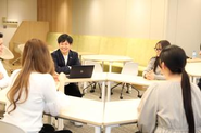 年次や役職は関係なく、円滑なコミュニケーションのもと、様々なアイデアが生み出しやすい環境です！