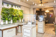 代官山に店舗を構えています。