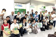 展示会でヴィーガン認証はじめ取組み内容をPRしています