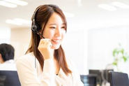 売って終わりではなく、専任チームが丁寧にアフターフォロー。 お客様の声を直接受け取り、商品企画やマーケティングに素早く反映しています。