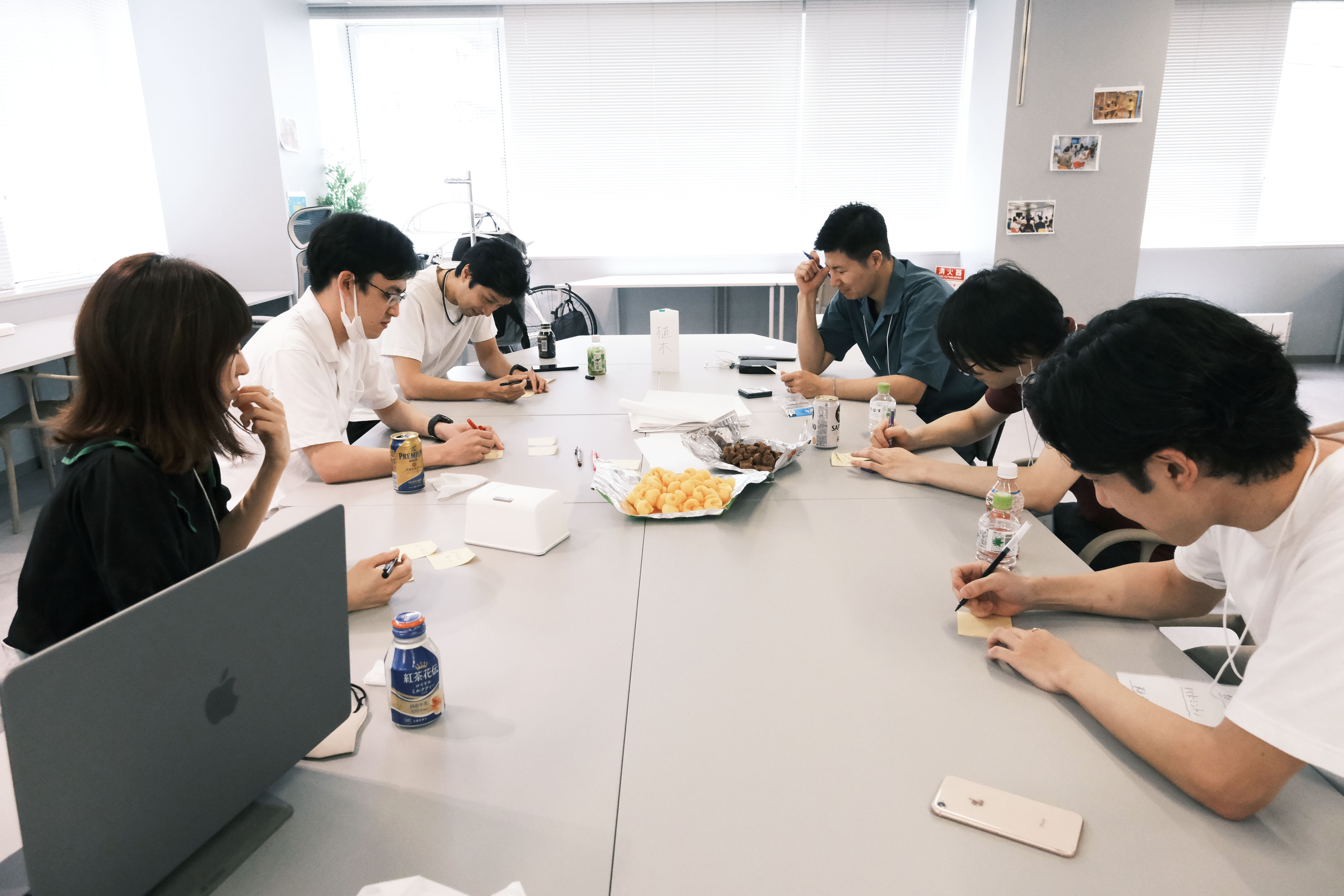 【WED.band】全社横断のアイデアソンを開催。