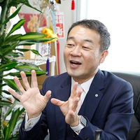 新倉 利幸さんのプロフィール