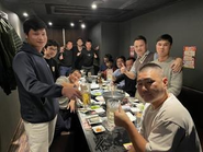 浜松メンバーでの飲み会。こちらは外国籍メンバーの比率が非常に高いです！