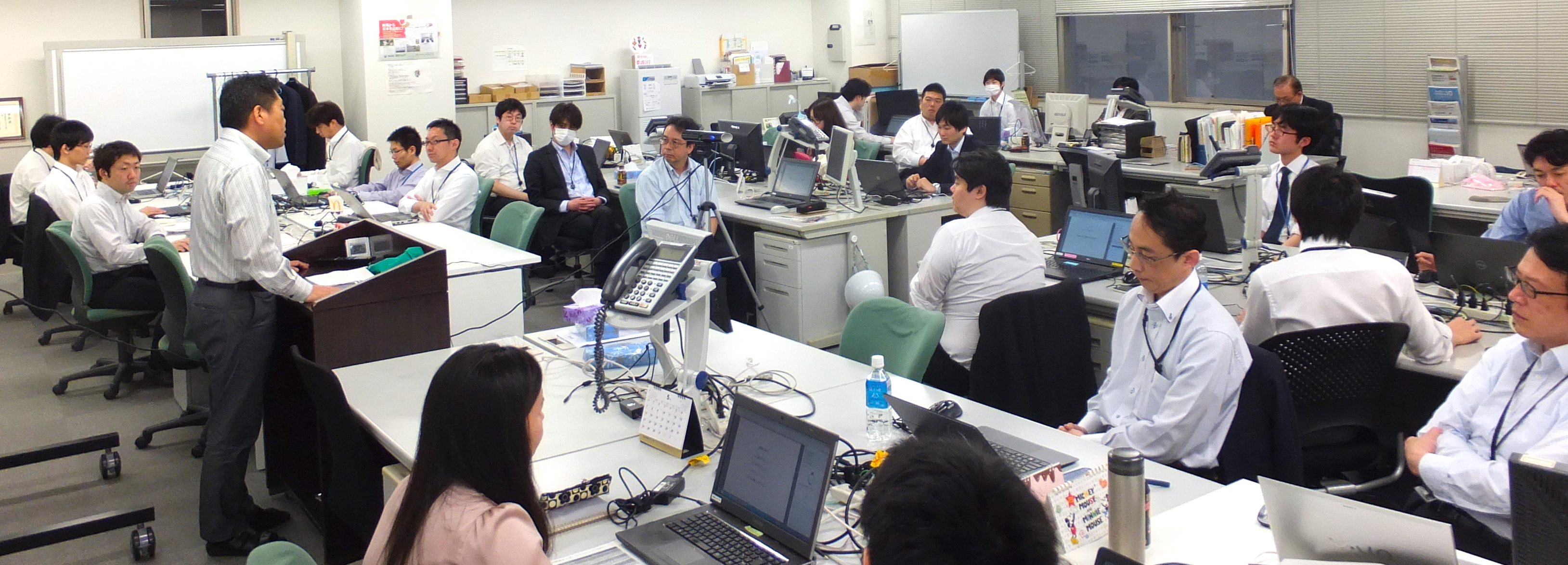 二十年以上続く、社員が会社の経営活動や事業をアセスメントする仕組みとは