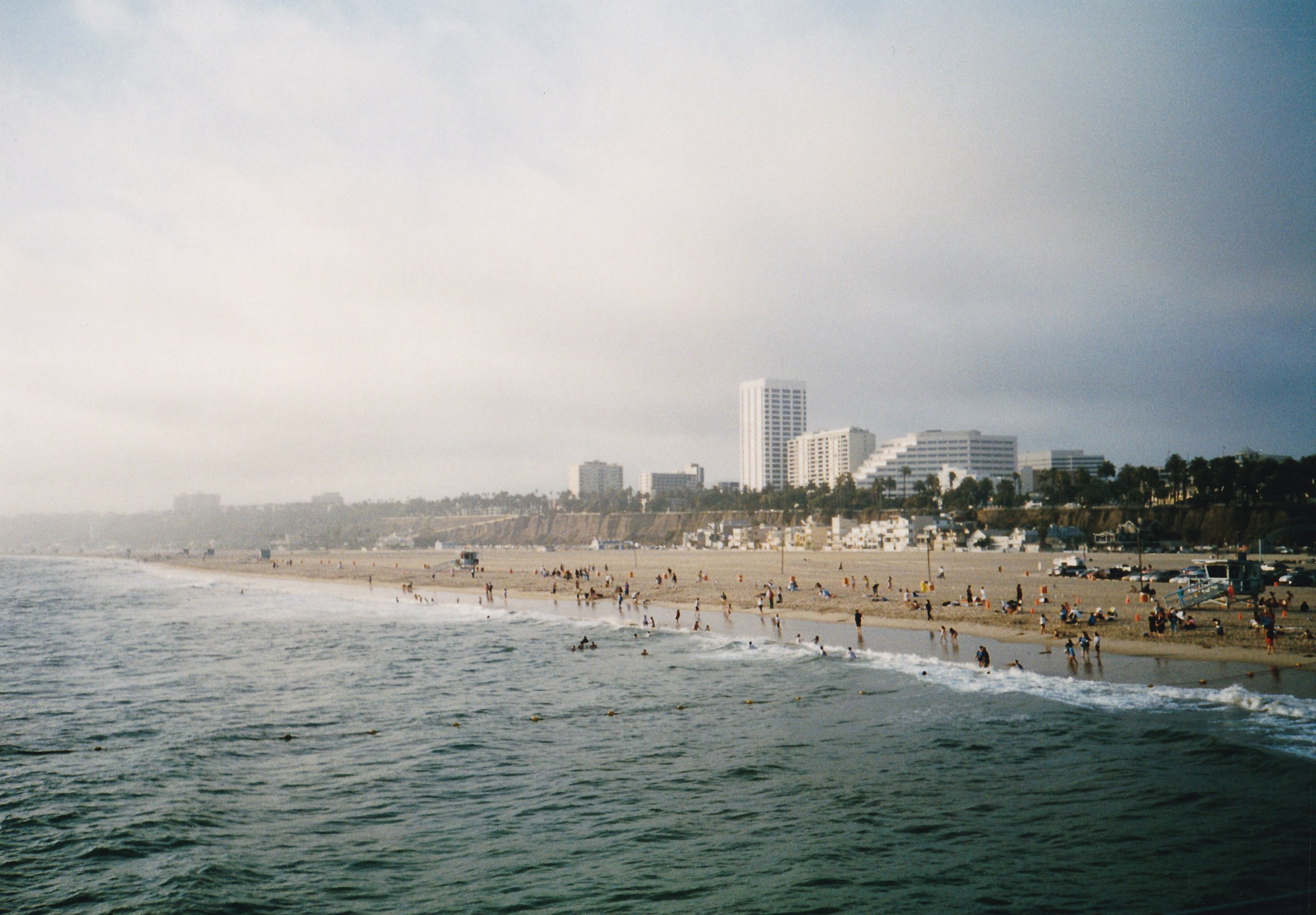 小さな会社で大きな仕事に取り組みませんか？成長指向のWEBディレクターを募集しています