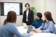 平均年齢27歳と若いうちから活躍できる環境！