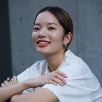 小西裕佳子さんのプロフィール