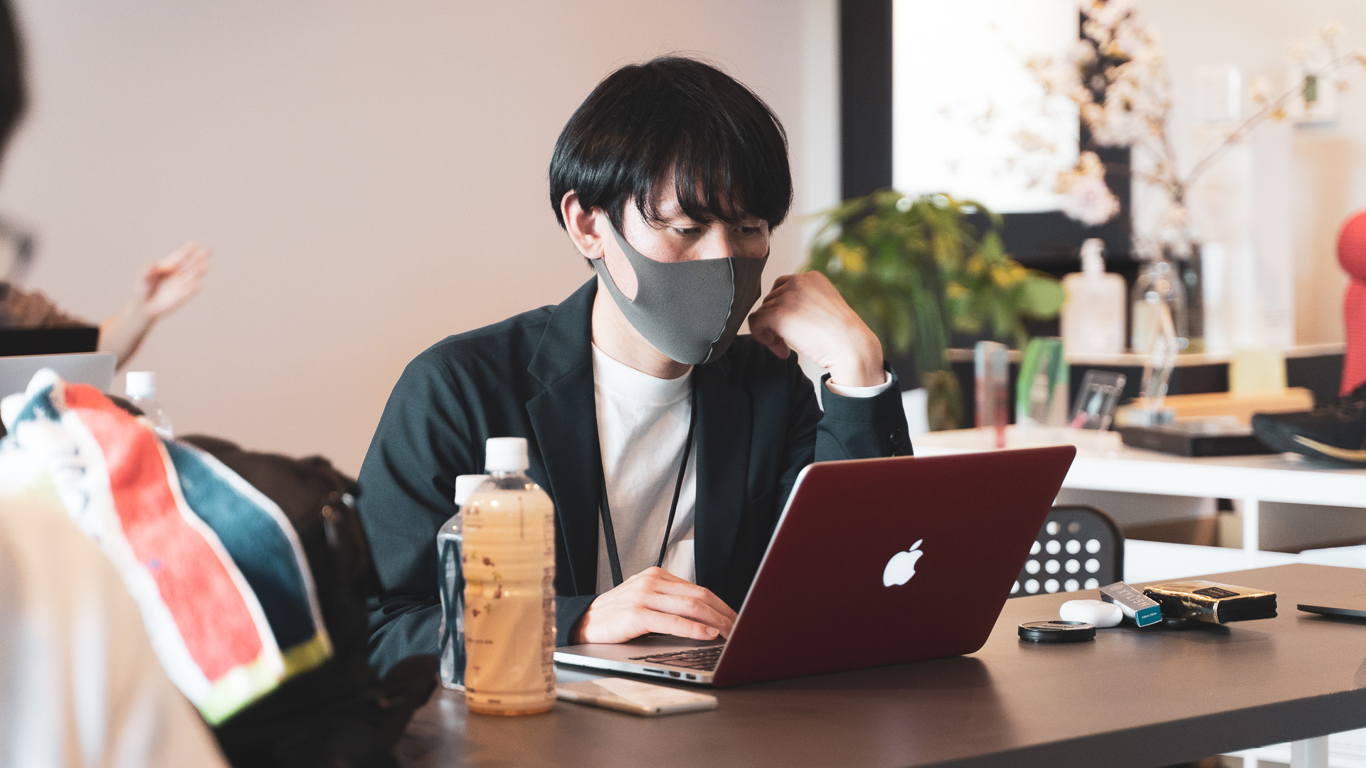 新人社員がスマートシューズにかける想い – no new folk studio 社員 川元留輝インタビュー