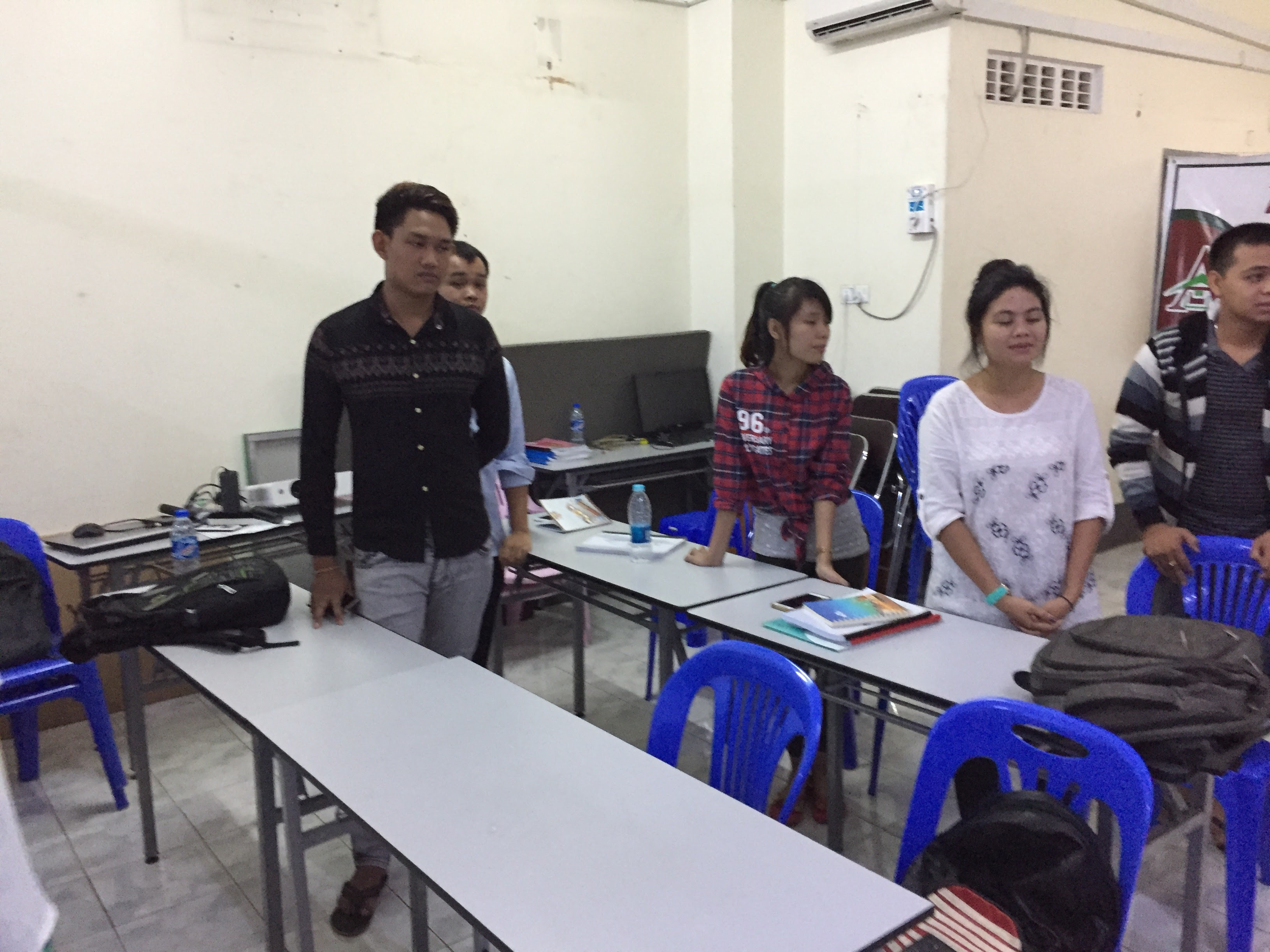 ミャンマーの介護専門学校では、日本語で教育しています