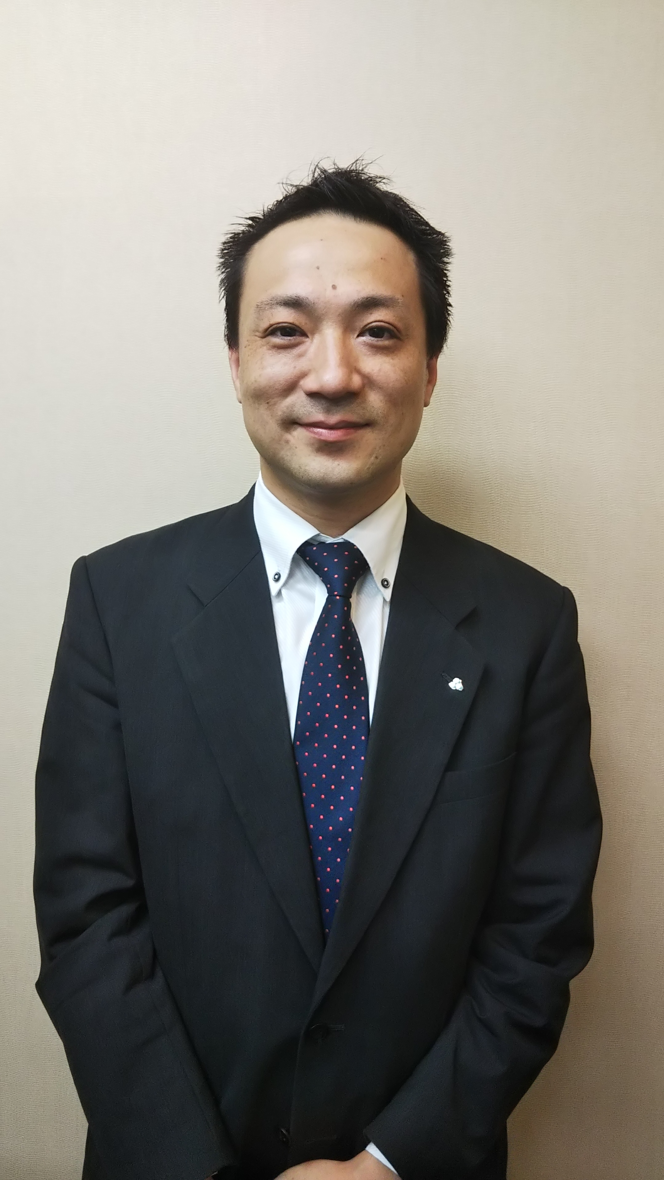 石山　央