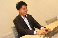 20代でもどんどん昇給！最初は先輩と同行営業で経験をつむので未経験でも安心です。