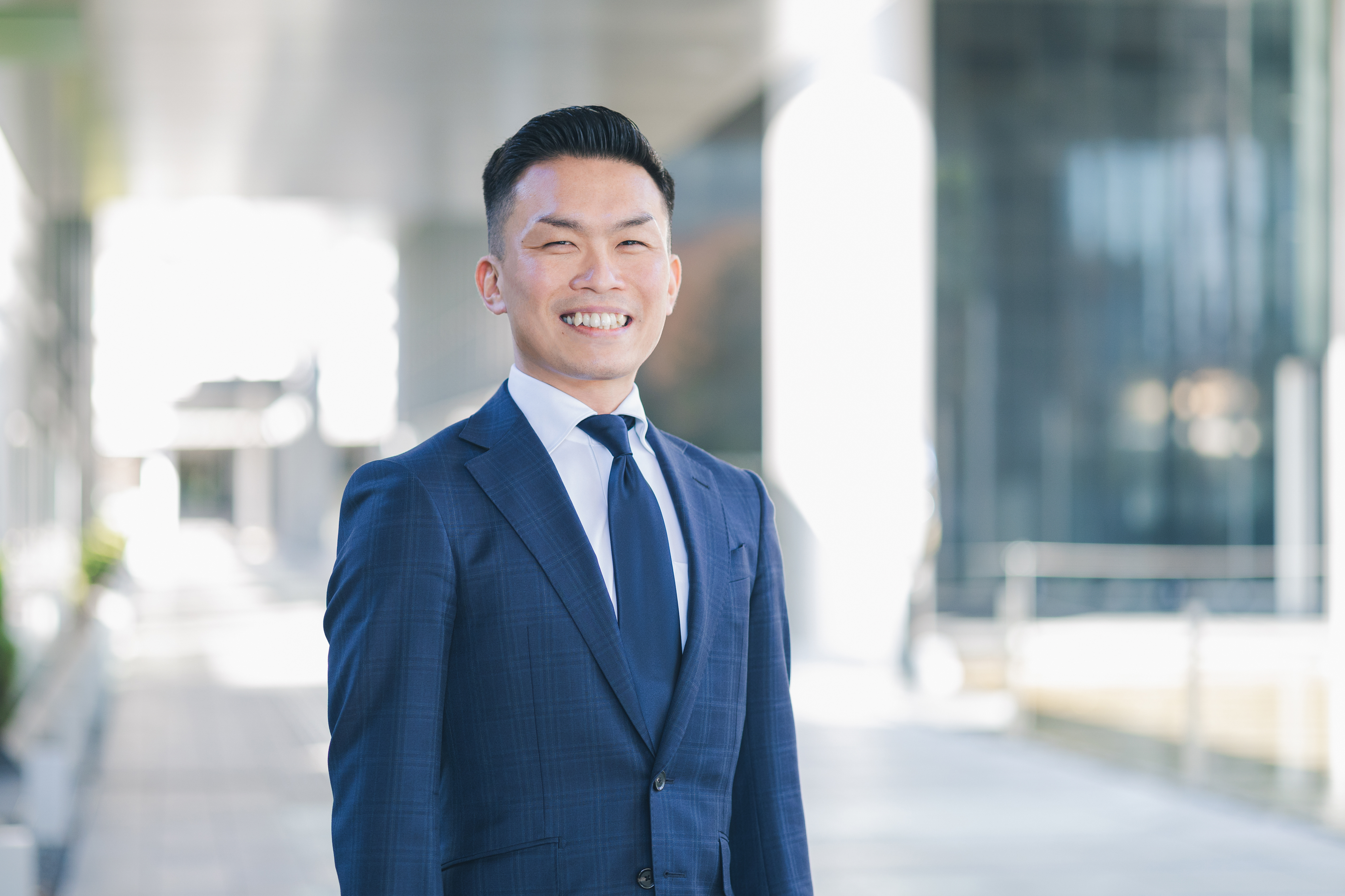 カラーコンタクトレンズ営業でやりがいを発見！営業の仕事紹介！