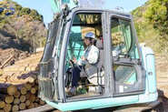 入社1年目でも重機を取り扱って活躍しています