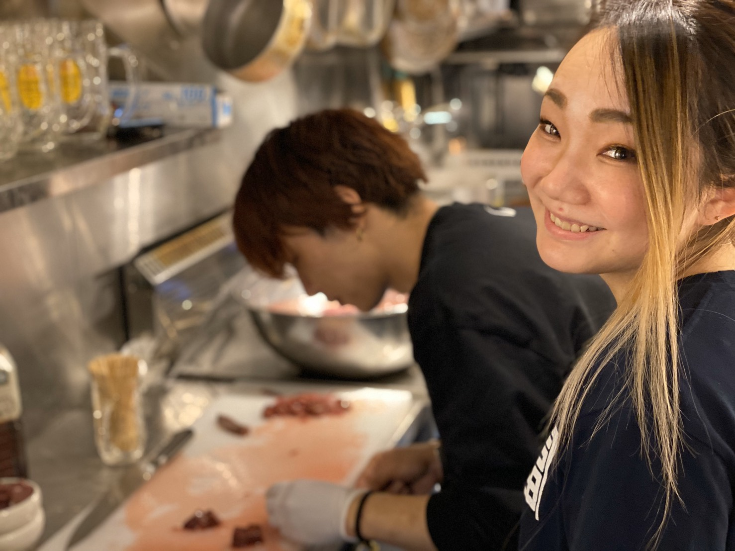 「社員ってぶっちゃけ何やるの!?」新入社員ゆうちゃんの1日目に密着!!