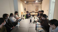 日本チームの会議の様子