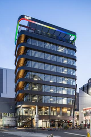 「新しい時代の新しい教育へ。」というコピーを看板に掲げています。