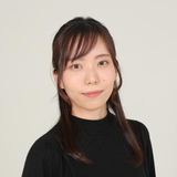 萬年 奈々