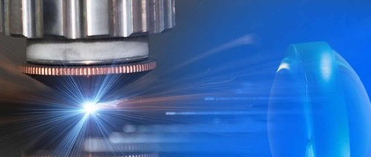 一歩踏み出して、光という無限の世界で夢中になりませんか？