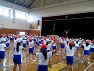 子供達へのダンス指導