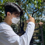 川向 康史