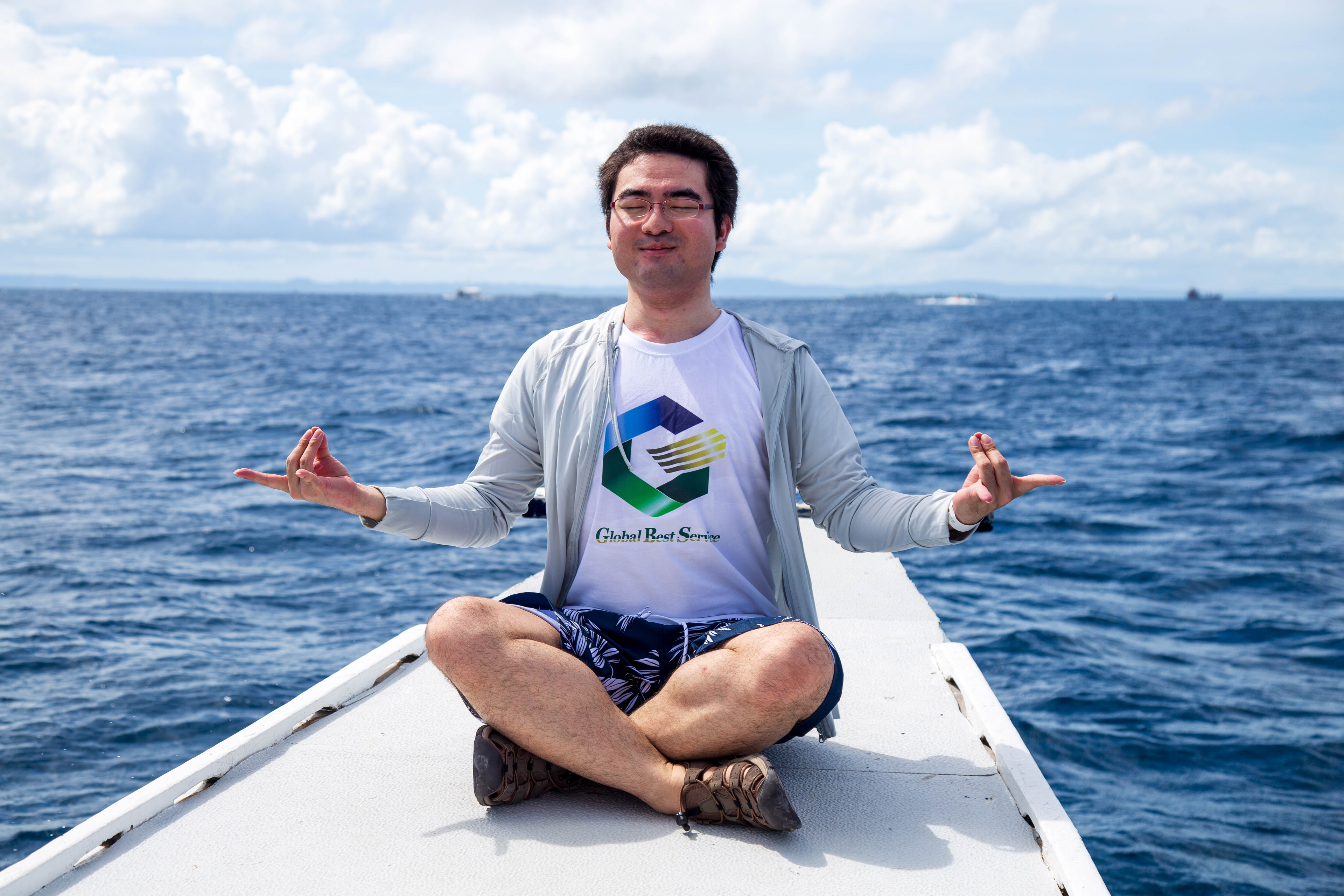 【社員インタビュー】27歳からIT業界に転職し、今やチームの皆さんの頼りになる存在であるT・O