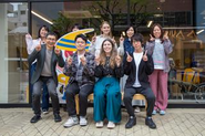 「まずやってみる」が自然に集まるチームです。